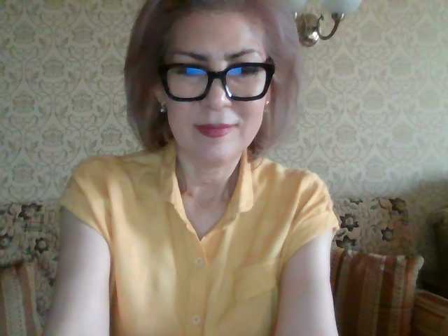 ElegantLady00 live cam preview