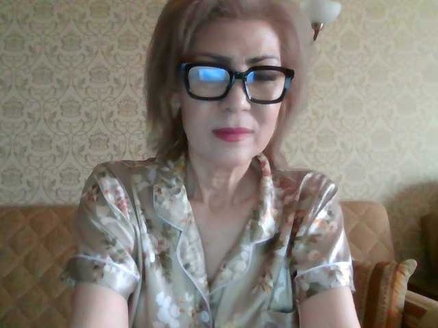 Elegant00Lady live cam on UnifiedCams