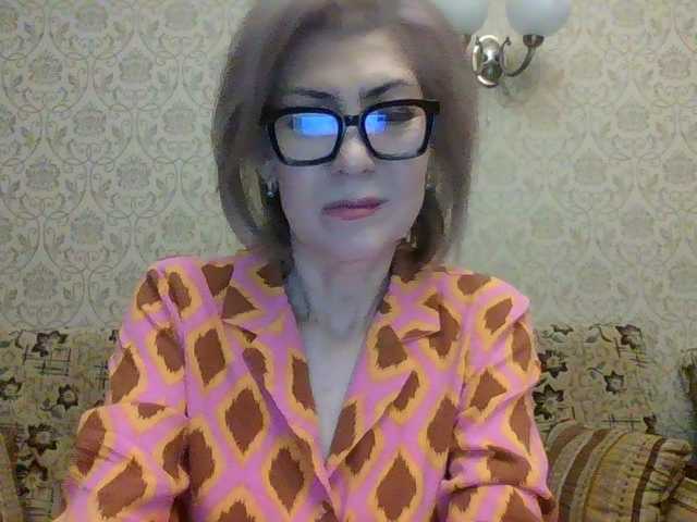 ElegantLady00 live cam preview