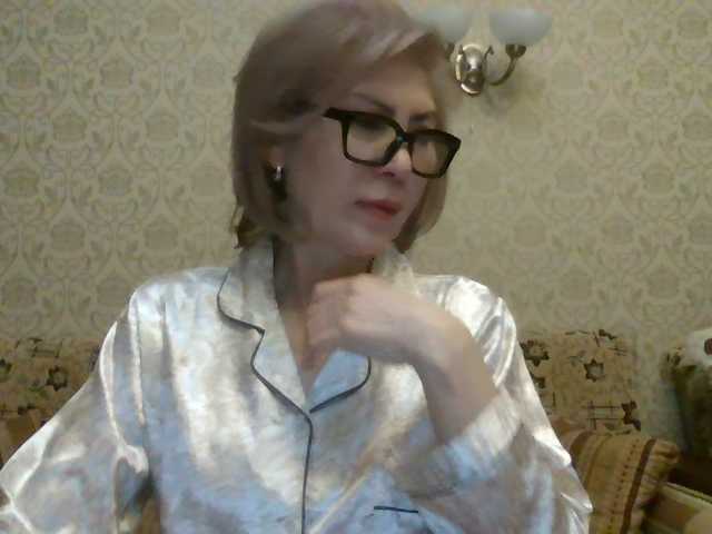 Elegant00Lady