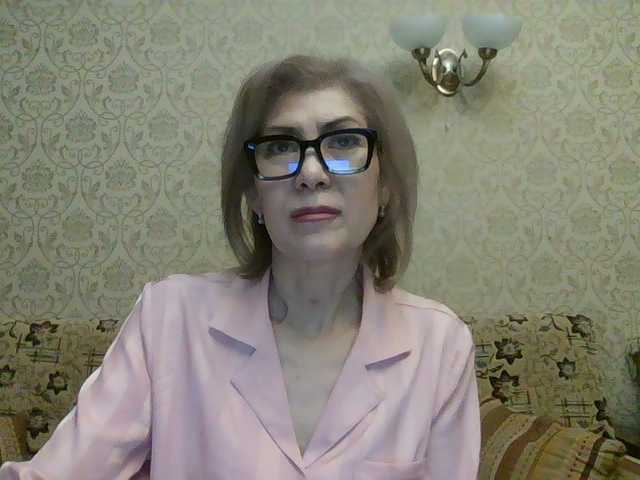 Elegant00Lady