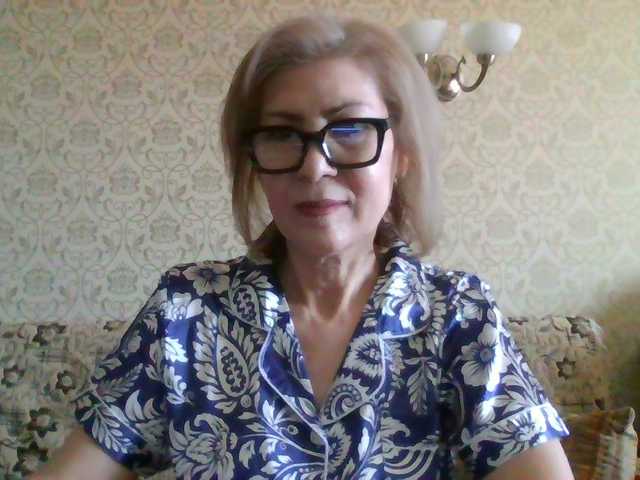 Elegant00Lady