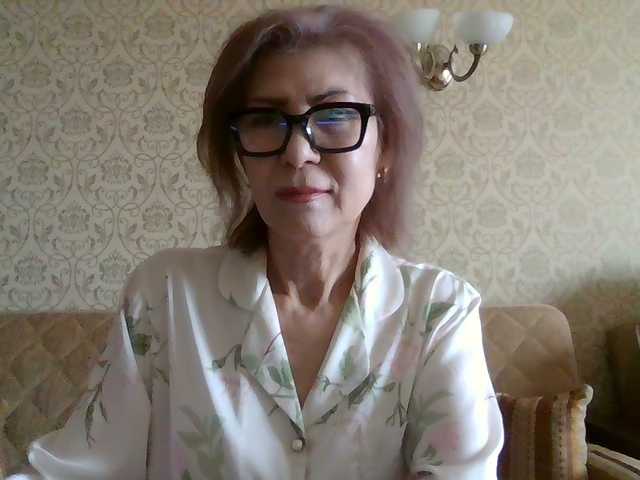 Elegant00Lady's BongaCams show and profile