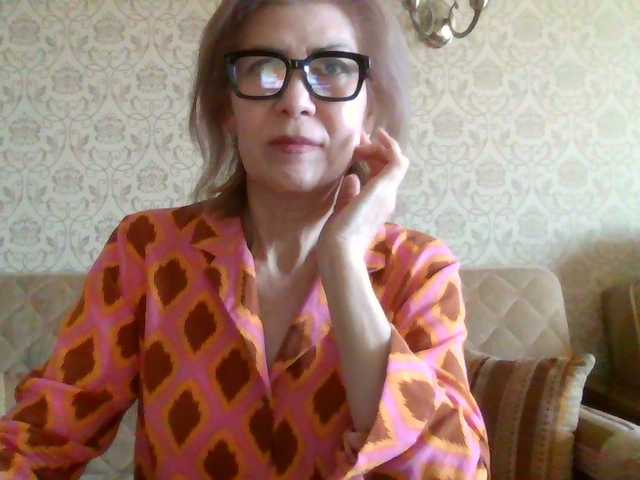 Elegant00Lady
