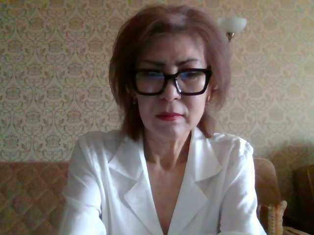 Elegant00Lady's BongaCams show and profile