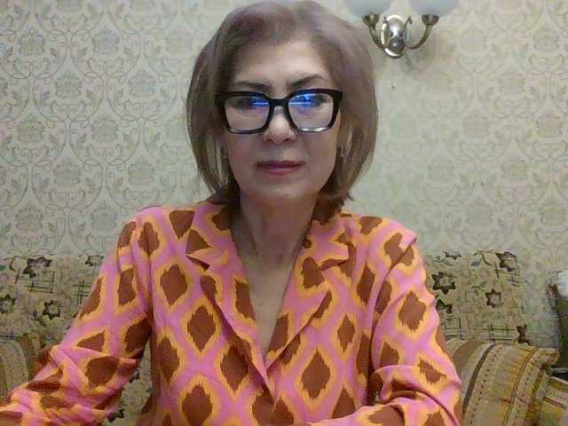 Elegant00Lady live cam on BongaCams