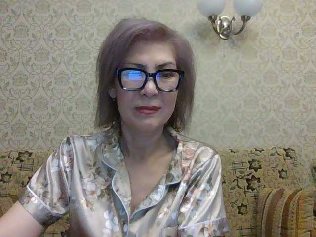 Elegant00Lady