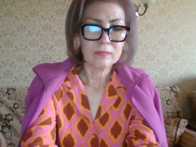 ElegantLady00 live cam preview