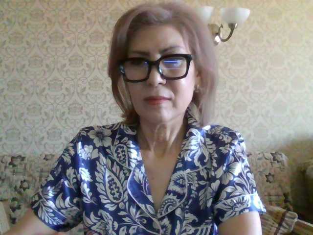 Elegant00Lady