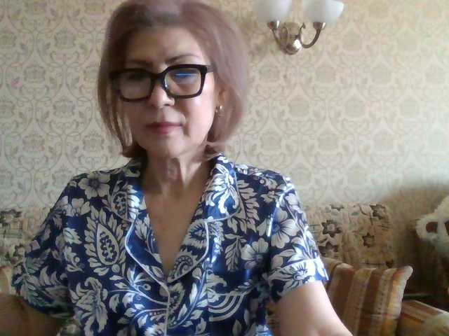 Elegant00Lady