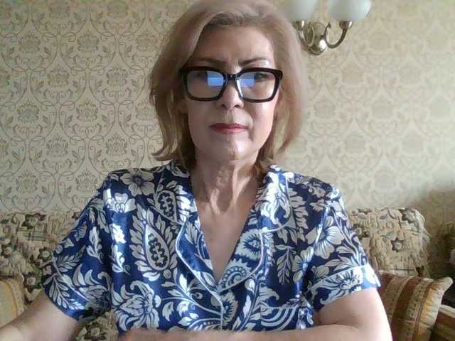 Elegant00Lady