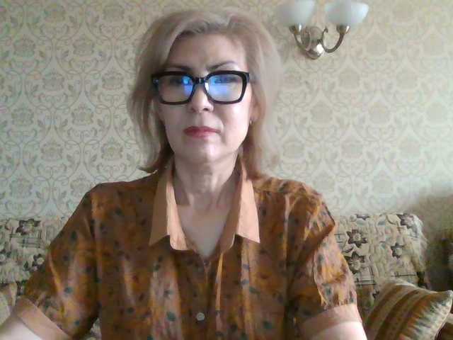Elegant00Lady