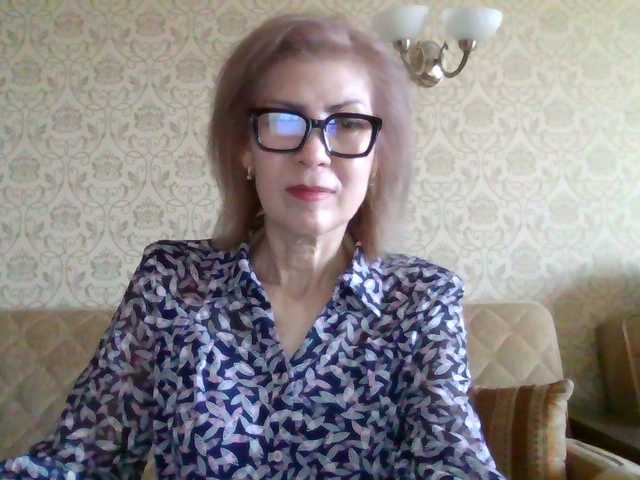 Elegant00Lady