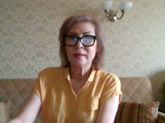 ElegantLady00 live cam on BongaCams
