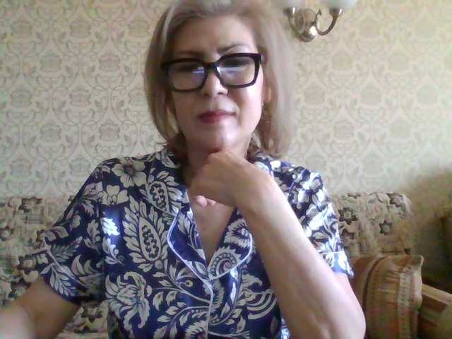 Elegant00Lady