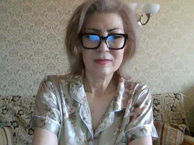 Elegant00Lady live cam on BongaCams