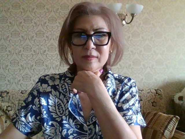 Elegant00Lady