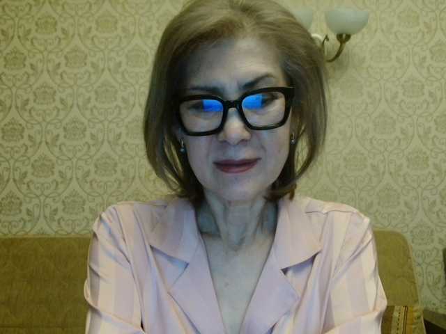 Elegant00Lady