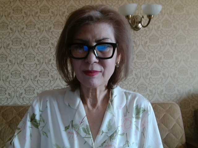 Elegant00Lady