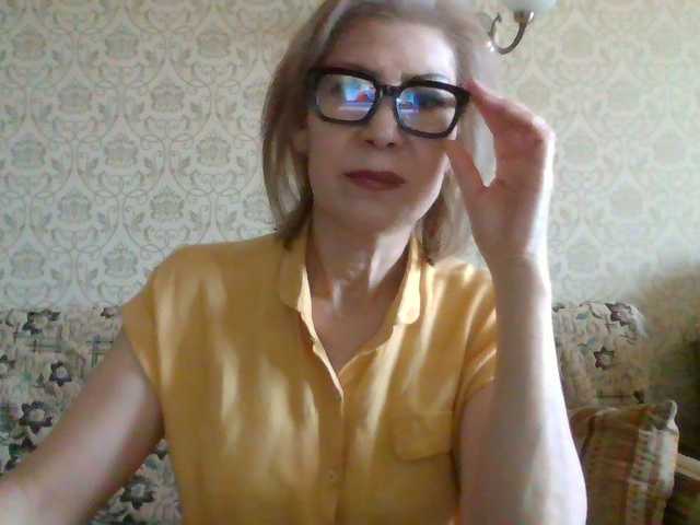 Elegant00Lady