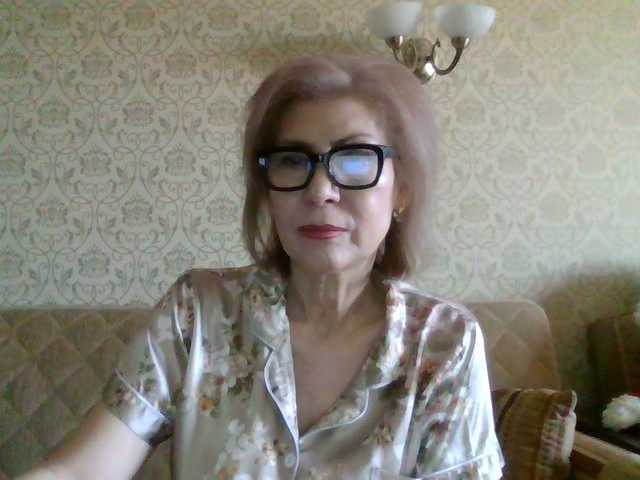 ElegantLady00 webcam