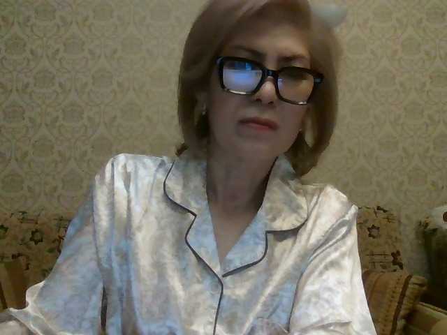 ElegantLady00 live cam on BongaCams