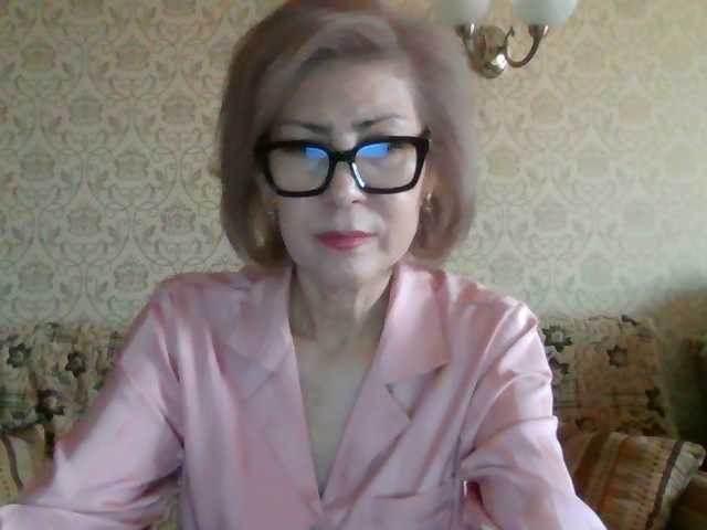 ElegantLady00 live cam on BongaCams