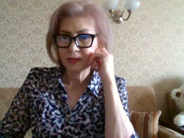 Elegant00Lady live cam on BongaCams