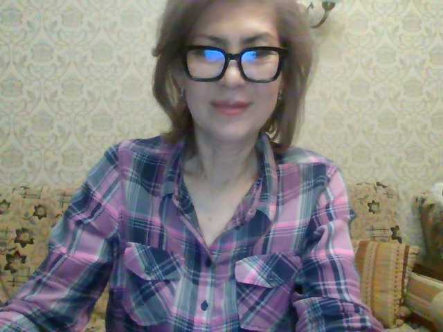 ElegantLady00 live cam preview