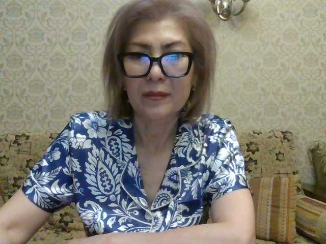 Elegant00Lady