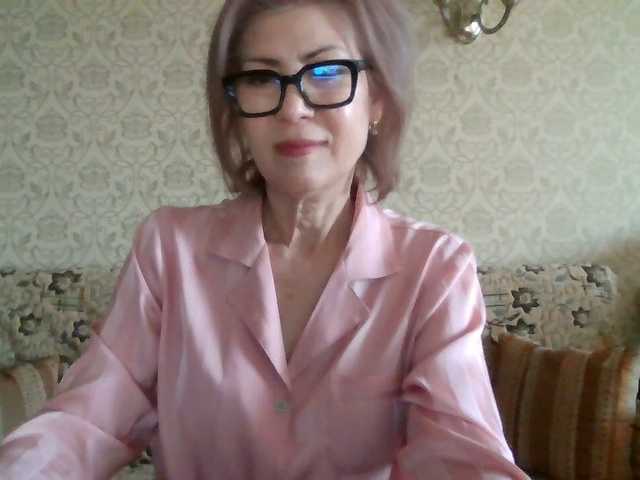 Elegant00Lady live cam on BongaCams