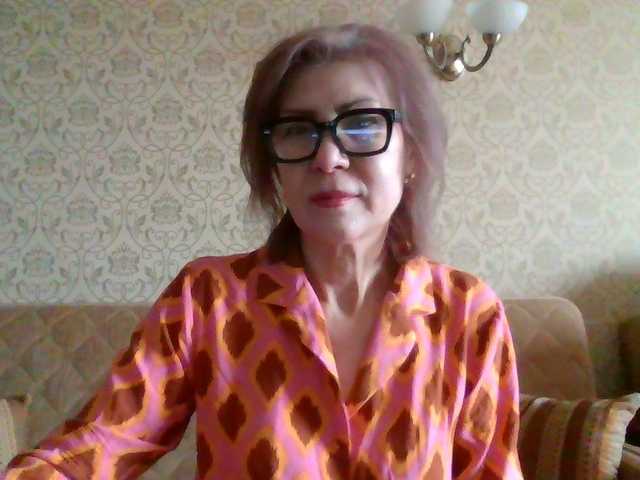 Elegant00Lady's BongaCams show and profile