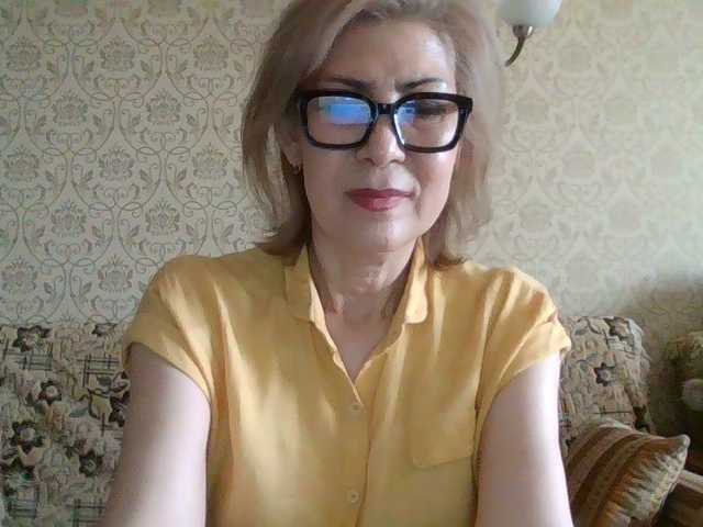 Elegant00Lady
