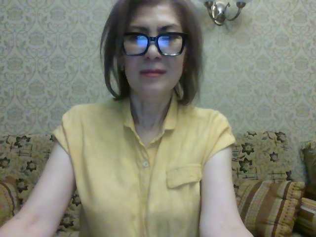ElegantLady00 live cam preview