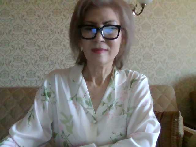 Elegant00Lady live cam on BongaCams