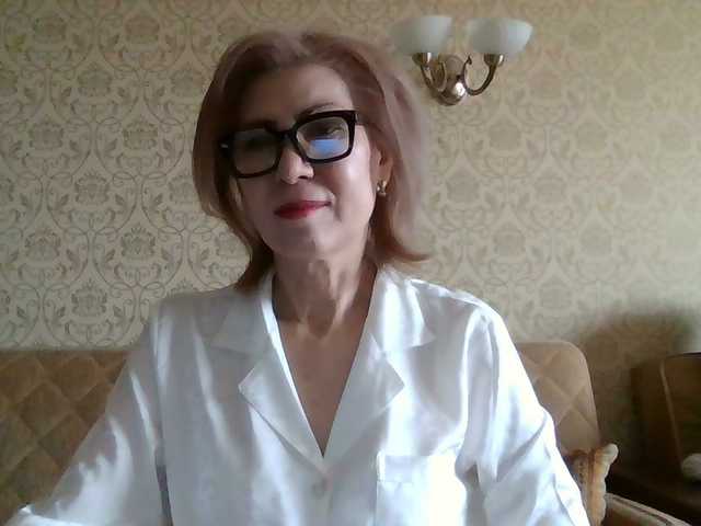 Elegant00Lady