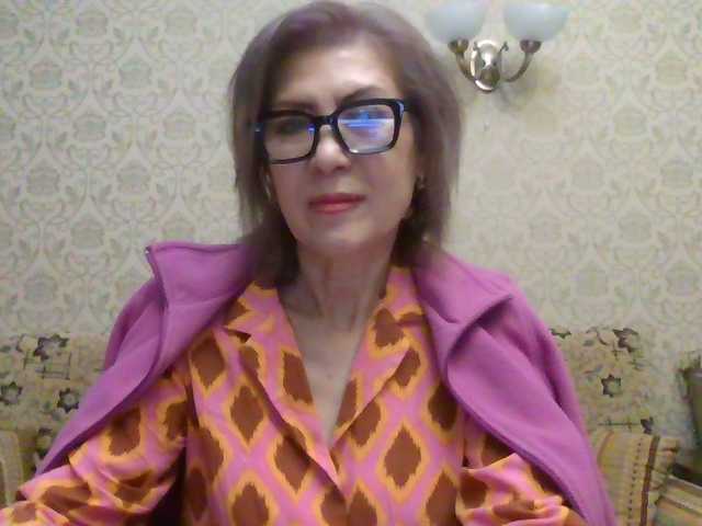 ElegantLady00 live cam preview