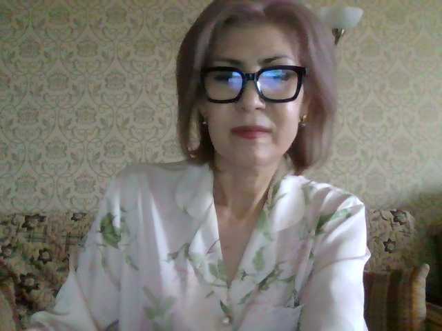 Elegant00Lady live cam on BongaCams