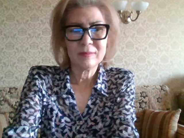 Elegant00Lady