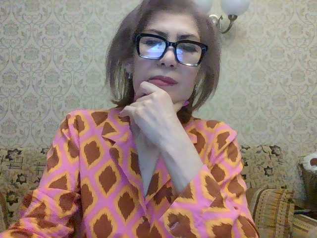ElegantLady00 live cam preview