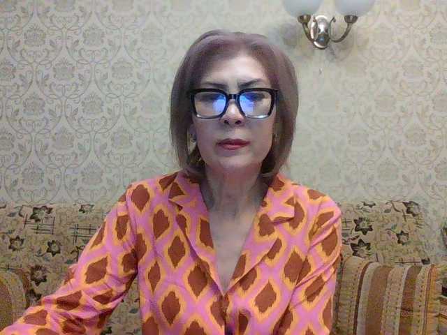 Elegant00Lady live cam on BongaCams