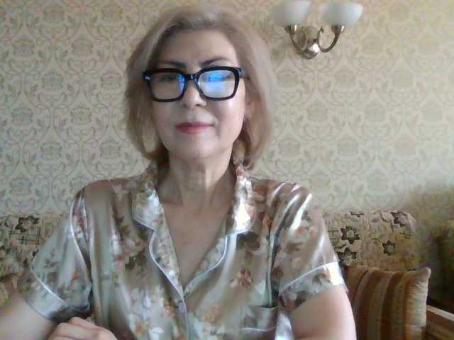 Elegant00Lady live cam on BongaCams