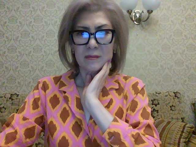 Elegant00Lady