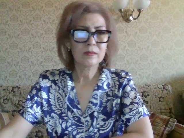 Elegant00Lady