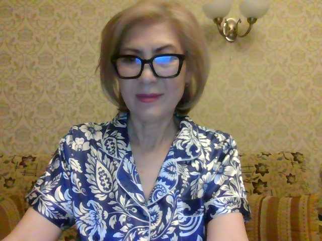 Elegant00Lady