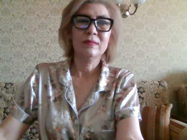 Elegant00Lady