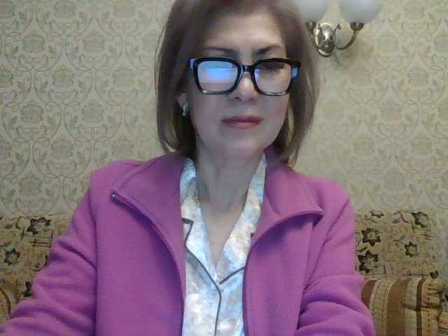 ElegantLady00 live cam preview