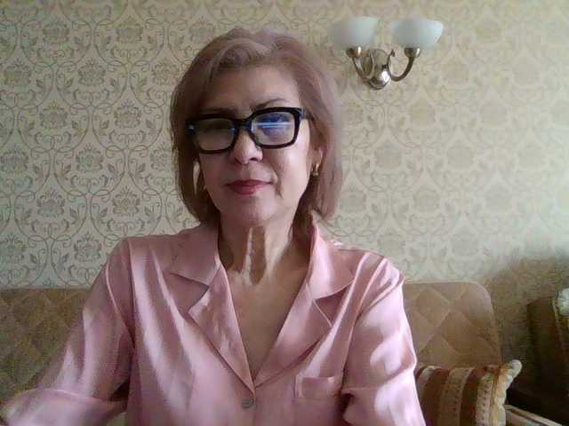 Elegant00Lady