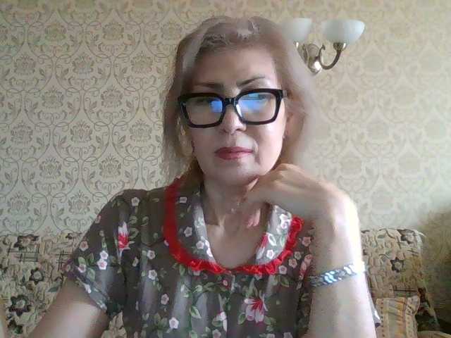 Elegant00Lady