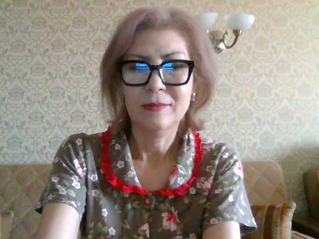 Elegant00Lady